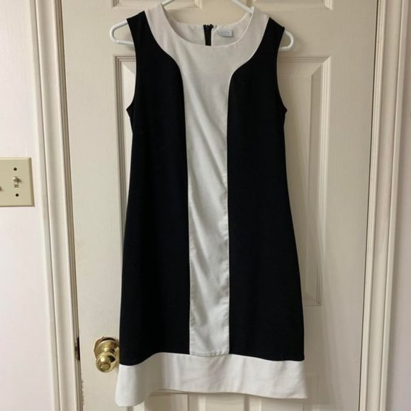 🌷3 for$25🌷Suzy Shier, US S, Black & White Colour Blocked Above the Knee Dress - Picture 1 of 5